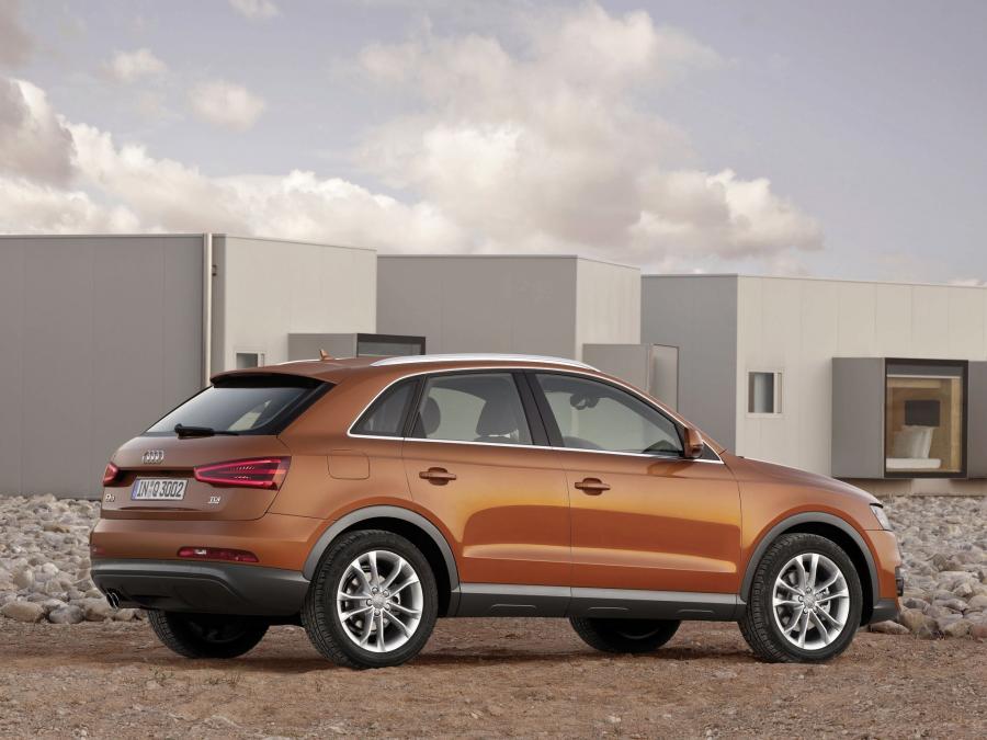 Audi Q3 2.0 TDI Quattro (8U) 2011 года  (WW) (фото 54 из 65)
